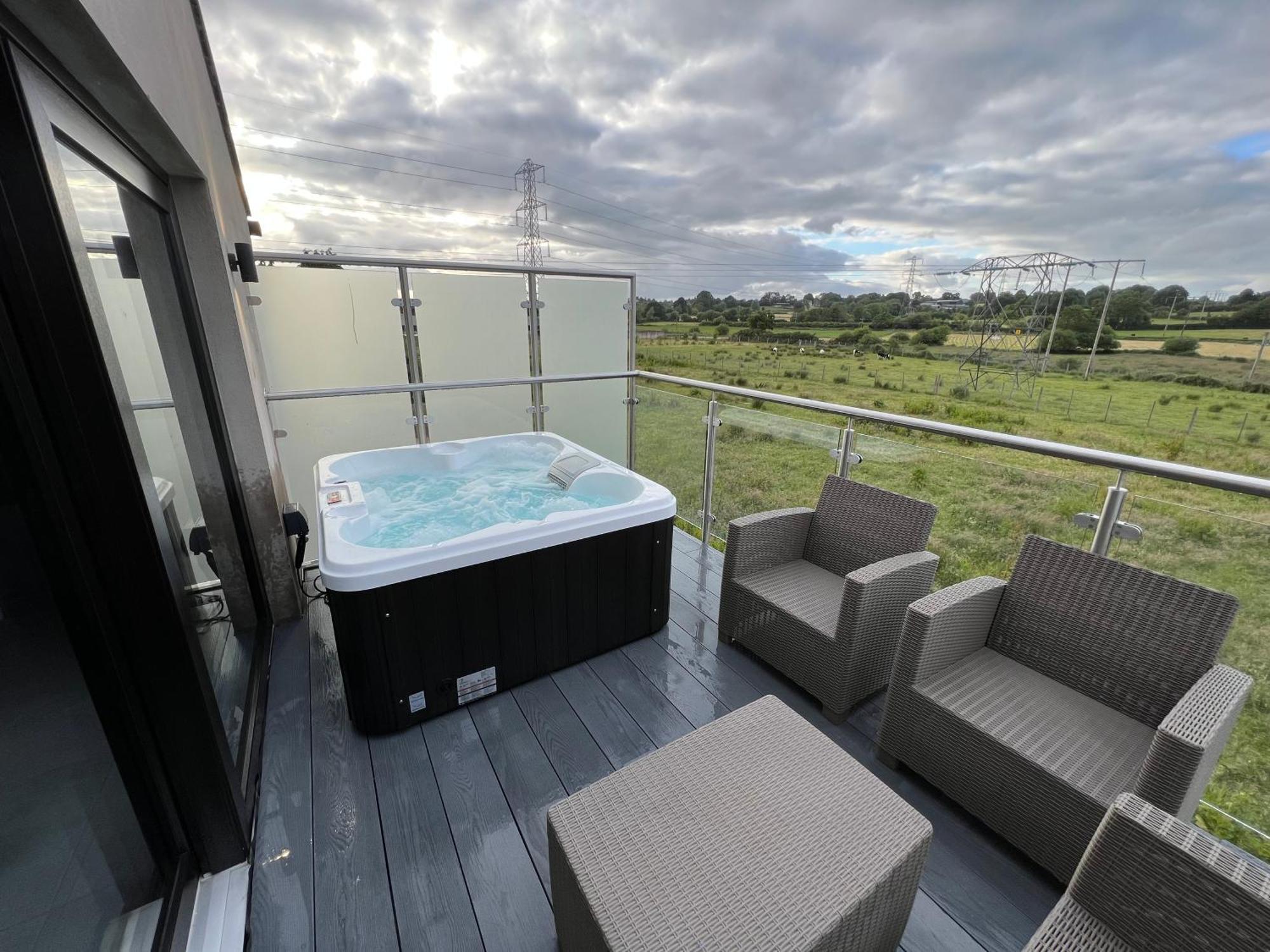 Luxury Hot Tub Jacuzzi & Sauna Apartment With Pool Table In Mid Ulster Coalisland エクステリア 写真